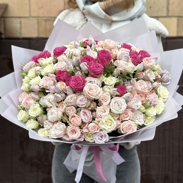 Микс из 55 кустовых роз